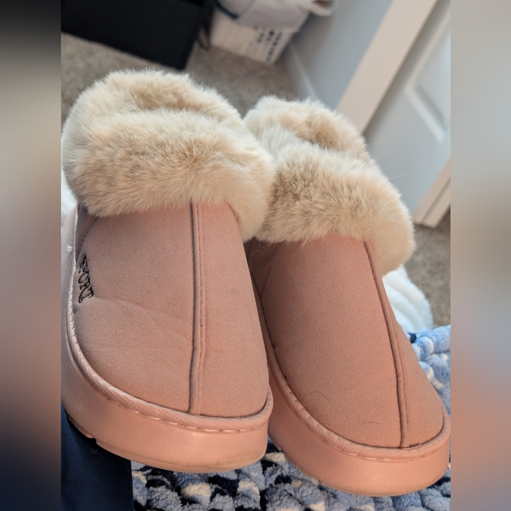 Fur Trimmed Pink Plush Slippers